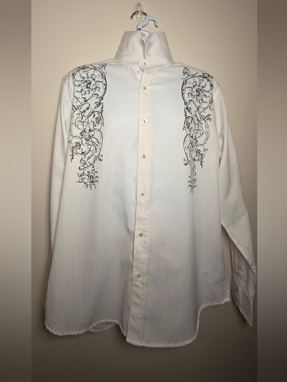 Structure White Dress Shirt with Black Scroll Embroidery